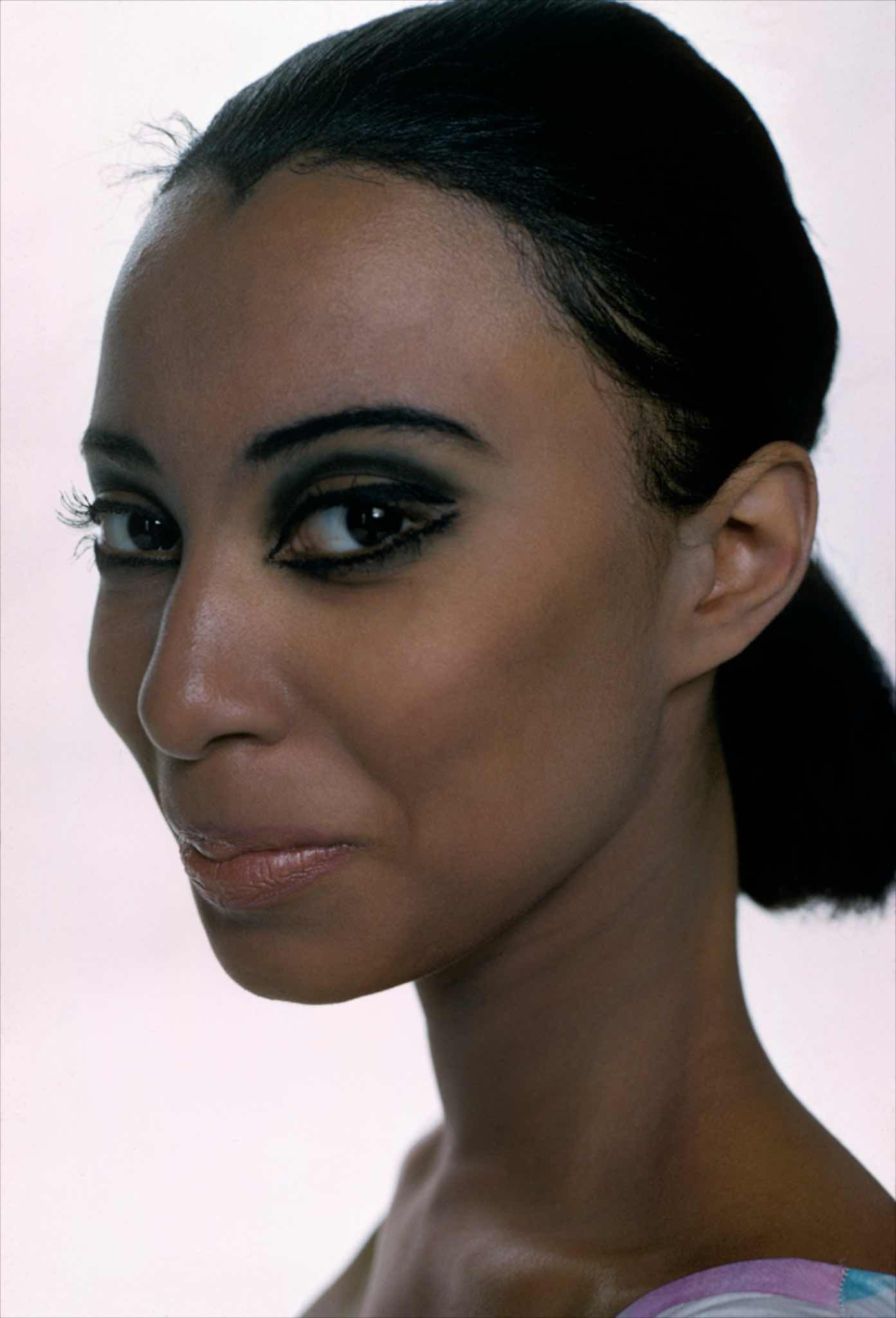1963, New York, USA, test shot with Donyale Luna, head shot